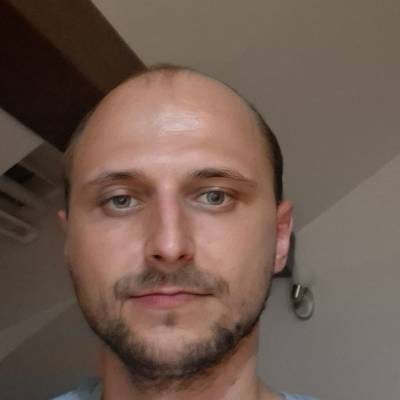 PATRIK HOLEŠOVSKÝ